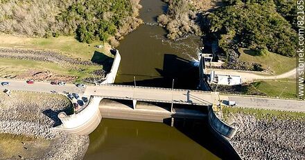 Aerial view of the Paso Severino Dam on Route 76 - Department of Florida - URUGUAY. Photo #82165