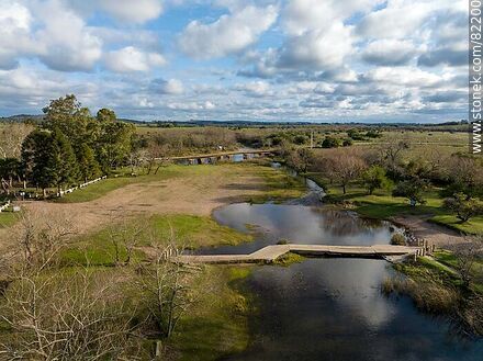 Aerial view of the Santa Lucía river at Arequita campground - Lavalleja - URUGUAY. Photo #82200