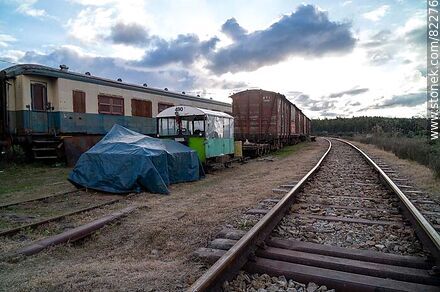 Antiguos vagones en la estación Puma de trenes - Departamento de Lavalleja - URUGUAY. Foto No. 82276