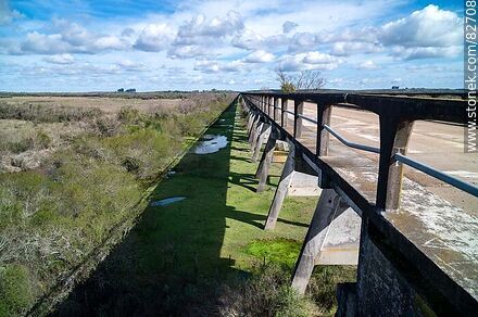 El puente más largo del Uruguay (2Km). Ruta 6 (Km. 329 ferro). Cabecera norte en Tacuarembó - Durazno - URUGUAY. Photo #82708