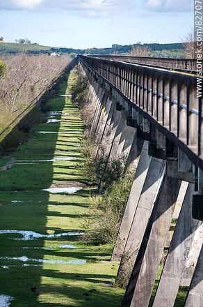 El puente más largo del Uruguay (2Km). Ruta 6 (Km. 329 ferro). Cabecera norte en Tacuarembó - Durazno - URUGUAY. Photo #82707