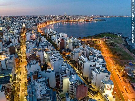 Vista aérea de Trouville y Pocitos al anochecer - Departamento de Montevideo - URUGUAY. Foto No. 82874