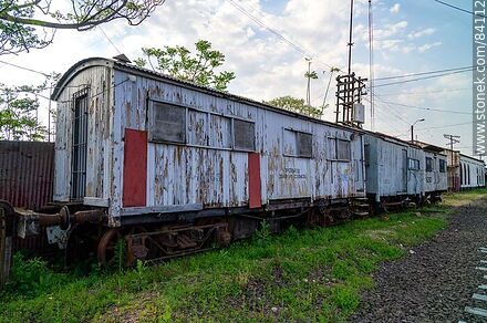 Paysandú Train Station. Old bums used as warehouses - Department of Paysandú - URUGUAY. Photo #84112