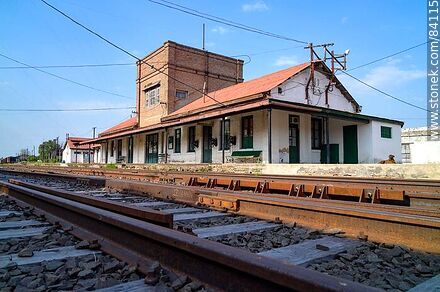 Estación de trenes de Paysandú - Departamento de Paysandú - URUGUAY. Foto No. 84115