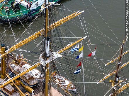 Aerial view of ropes and cables of the training ship Amerigo Vespucci - Department of Montevideo - URUGUAY. Photo #84634