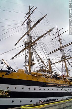 Italian training ship and sailing ship Amerigo Vespucci - Department of Montevideo - URUGUAY. Photo #84689