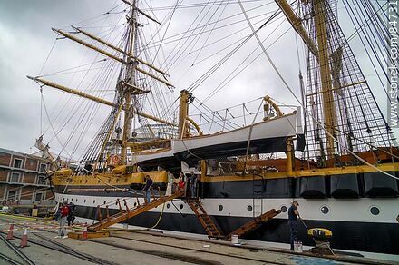 Italian training ship and sailing ship Amerigo Vespucci - Department of Montevideo - URUGUAY. Photo #84731
