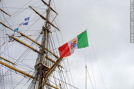 Italian flag flamed on the Italian training ship and sailing ship Amerigo Vespucci in Montevideo. - Department of Montevideo - URUGUAY. Photo #84739
