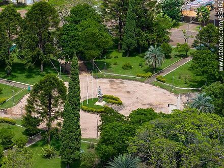 Vista aérea de la plaza de Belén - Departamento de Salto - URUGUAY. Foto No. 85462