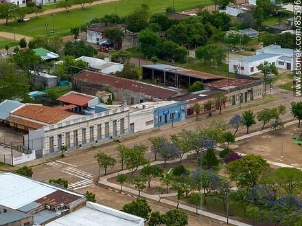 Aerial view of Treinta y Tres and Oxandabarat streets. - Department of Salto - URUGUAY. Photo #85596