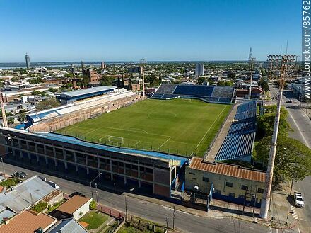 Vista aérea del estadio Parque Artigas - Departamento de Paysandú - URUGUAY. Foto No. 85762