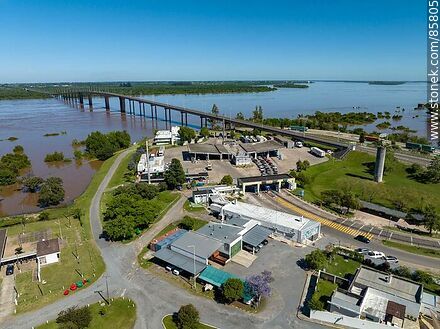 Aerial view of the customs office at the Uruguayan end of the General Artigas Bridge - Department of Paysandú - URUGUAY. Photo #85805