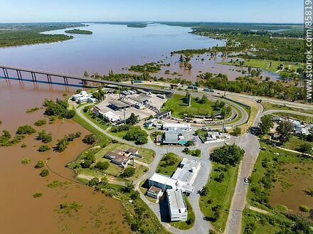 Aerial view of the Uruguayan head of the General Artigas Bridge. Customs and Administrative Commission of the Uruguay River - Department of Paysandú - URUGUAY. Photo #85819