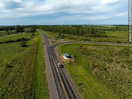 Aerial view of Route 3 looking north and at the exit and entrance to Route 30. - Artigas - URUGUAY. Photo #85960