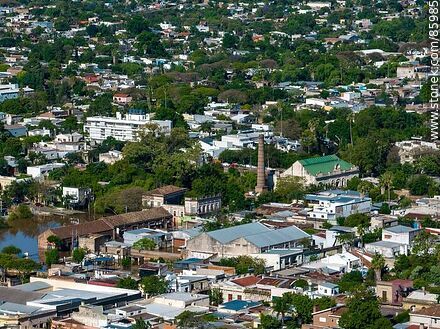 Vista aérea de la ciudad de Salto - Departamento de Salto - URUGUAY. Foto No. 85985