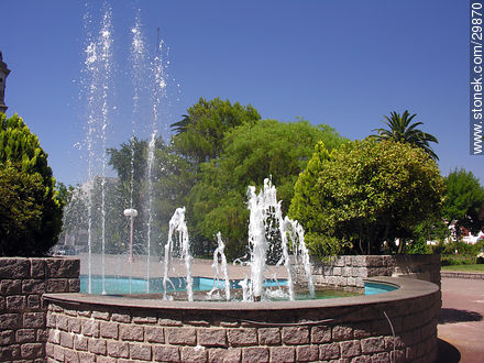 Plaza Constitución.  - Departamento de Flores - URUGUAY. Foto No. 29870
