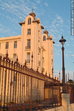 Edificio sede del Mercosur, ex Parque Hotel - Departamento de Montevideo - URUGUAY. Foto No. 10076