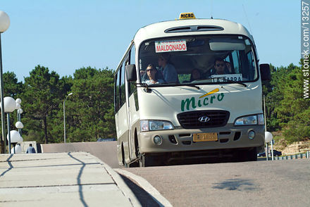 Ómnibus micro de transporte - Punta del Este y balnearios cercanos - URUGUAY. Foto No. 13257