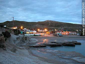 Puerto Pirámides en el Golfo Nuevo.  Pueblo de 200 habitantes - Provincia de Chubut - ARGENTINA. Foto No. 3090