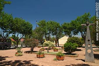 Plaza de Conchillas - Departamento de Colonia - URUGUAY. Foto No. 6222