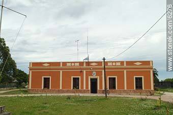 Estación de policía de Tarariras - Departamento de Colonia - URUGUAY. Foto No. 6276