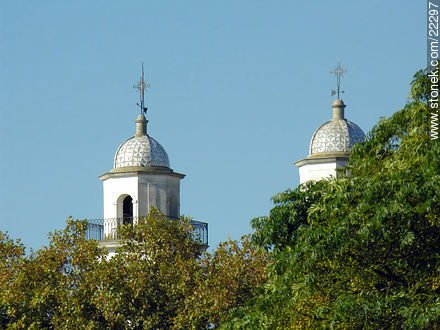 Cúpulas de la Iglesia - Departamento de Colonia - URUGUAY. Foto No. 22297