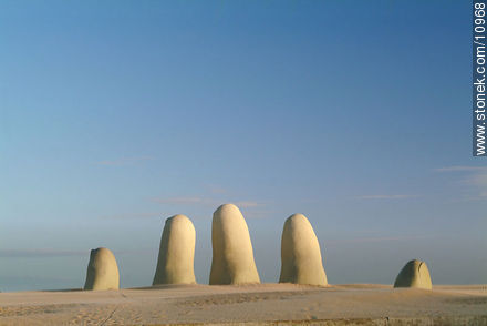 Dedos - Punta del Este and its near resorts - URUGUAY. Photo #10968