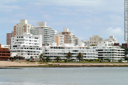  - Punta del Este y balnearios cercanos - URUGUAY. Foto No. 10892