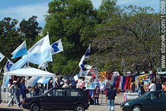 Feria dominical del Parque Rodó - Departamento de Montevideo - URUGUAY. Foto No. 10569