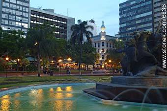 Fabini´s square - Department of Montevideo - URUGUAY. Photo #6836