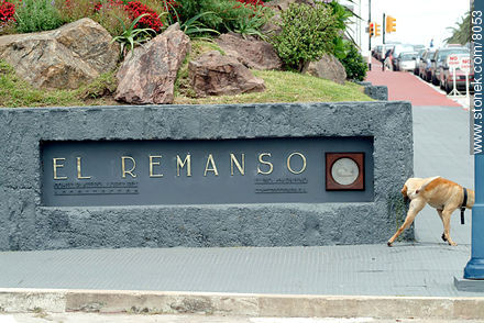 Edificio El Remanso - Punta del Este y balnearios cercanos - URUGUAY. Foto No. 8053