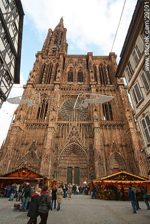 Cathedral of Strasbourg - Region of Alsace - FRANCE. Photo #29091