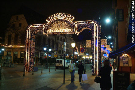 Estrasburgo, ciudad luz. - Región de Alsacia - FRANCIA. Foto No. 29244