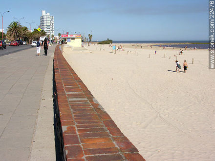 Malvin beach.  - Department of Montevideo - URUGUAY. Photo #22476