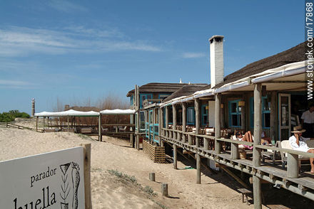 Restaurante sobre la playa - Punta del Este y balnearios cercanos - URUGUAY. Foto No. 17868