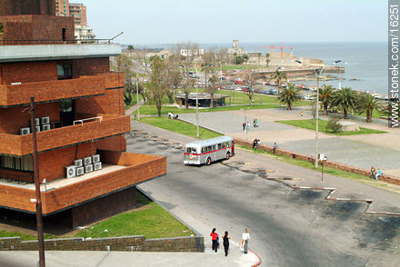 AEBU - Departamento de Montevideo - URUGUAY. Foto No. 16251