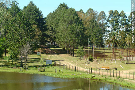 Zoológico de Tacuarembó - Departamento de Tacuarembó - URUGUAY. Foto No. 15995