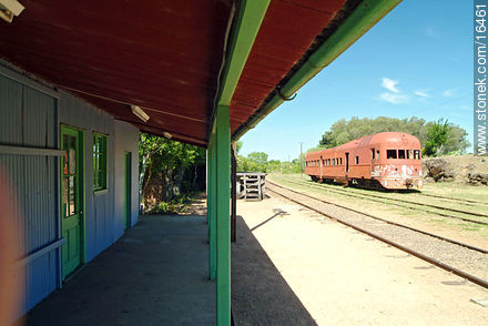 Estación de tren de Valle Edén - Departamento de Tacuarembó - URUGUAY. Foto No. 16461