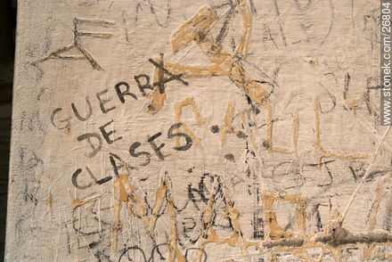 Grafitis en el Ventorrillo - Departamento de Lavalleja - URUGUAY. Foto No. 26804