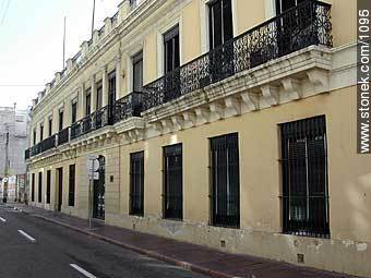 Residencia del Gral. Rivera, 1830. - Departamento de Montevideo - URUGUAY. Foto No. 1095