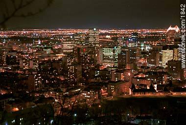From Mont Royal. -  - USA-CANADA. Photo #1842