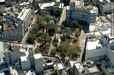 Zabala Square in Old City. - Department of Montevideo - URUGUAY. Photo #5297
