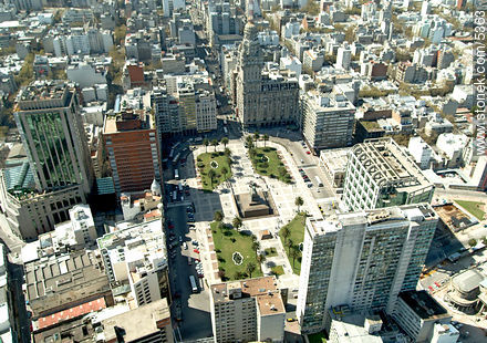 Plaza Independencia - Departamento de Montevideo - URUGUAY. Foto No. 5363