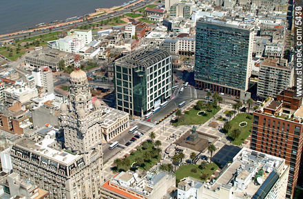 Plaza Independencia - Departamento de Montevideo - URUGUAY. Foto No. 5376