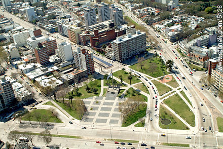 Tres Cruces - Departamento de Montevideo - URUGUAY. Foto No. 5128