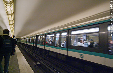 Estación St. Paul - París - FRANCIA. Foto No. 24649