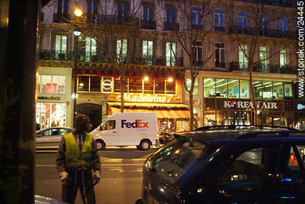Boulevard de la Madeleine. - París - FRANCIA. Foto No. 24445