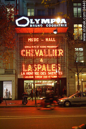 Music Hall Olympia en el boulevard Capucines (cont. De Bvd. De la Madeleine) - París - FRANCIA. Foto No. 24440