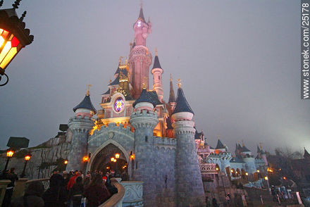 Castillo de Disneyland - París - FRANCIA. Foto No. 25178