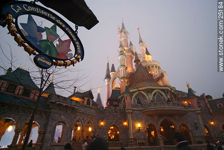 Castillo de Disneyland - París - FRANCIA. Foto No. 25184